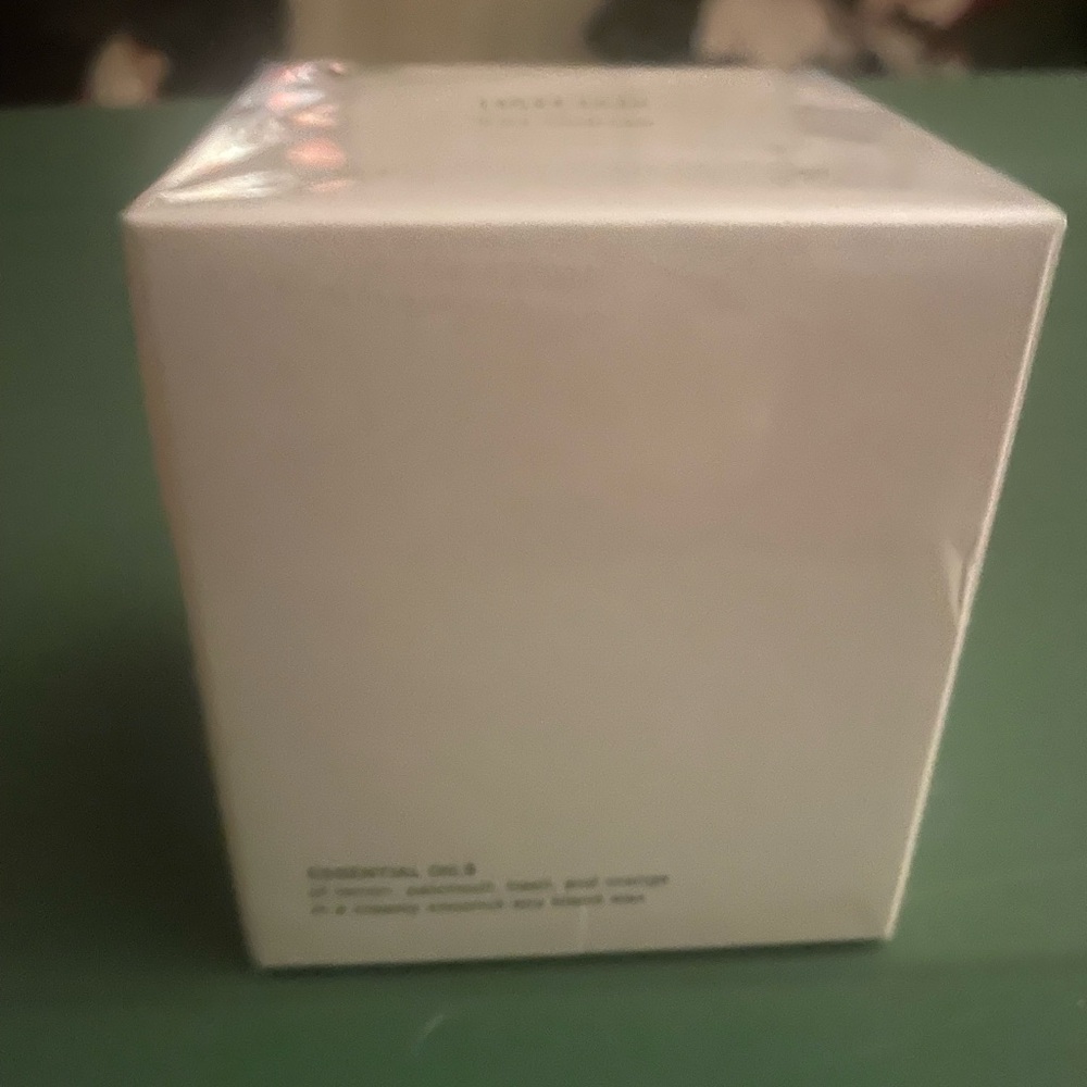 Studio Oh! Reverie 7.5oz scented candle - Picture 2 of 4